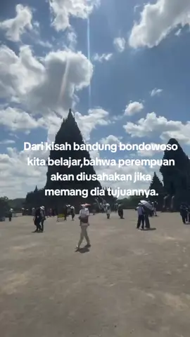 walaupun akan gagal pada akhirnya  #wisatajogja #candiprambanan #jogja #fyp #lewatberanda 