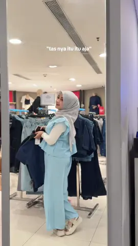 pernah liat baju ku itu itu aja gaa🤭 #outfitinspo #OOTD 