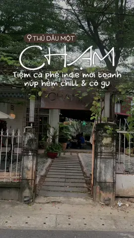 CHẠM. cafe, tiệm cà phê indie mới toanh ở Thủ Dầu Một, không gian có gu rất chill, còn có khu gối lười để nằm nữa. #chamcafe #cafebinhduong #reviewcafe #cafechill #trongditron 