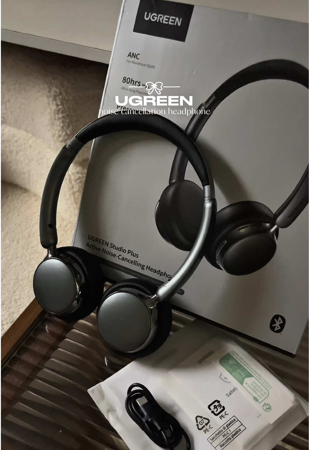 Ugreen with noise cancellation headphones 🎧#ugreen #headphone #ugreenheadphones #headset #bluetoothheadphones 