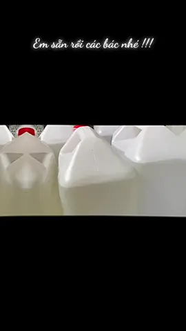 Ta say đâu phải vì men….  nhấc lên lại đặt xuống cân đo đong đếm làm chi nhâm nhi đôi choén là hạp ngày mưa ^^ #ruoumauson  #menla 