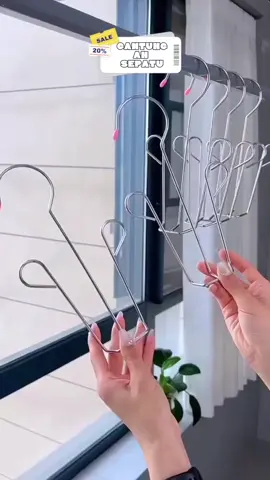 3.654. Link Bio No. 3.654 Gantungan Sepatu 🌸 #gantungansepatu #gantunganjemuransepatusandal #gantungansepatusandal #hangersepatu #hangersepatusandal 