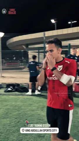 Timnas Indonesia sudah melakukan latihan perdana di Jeddah tadi malam💪🏻🔥 #timnasindonesia #worldcup #fyp 