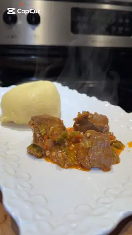 #cuisinecongolaise🇨🇩🥰 #visibilitétiktok #viralvideo #montreal #congolaise🇨🇩  @Alicia kalume🎶🎤 🇨🇩🇨🇬  @17  @DELICIOUS ‘COOKS🍴 