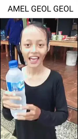 Amel geol2 😂😂 #meme #anomali #stikerwa #xbcyza #fypシ゚ 
