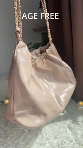 กระเป๋าสะพาย ใบใหญ่ใส่ของได้เยอะใส่โซ่ถักงานหนังดีมาก #กระเป๋าสะพาย #กระเป๋าแฟชั่น #กระเป๋าสะพายข้าง #กระเป๋าagefree 