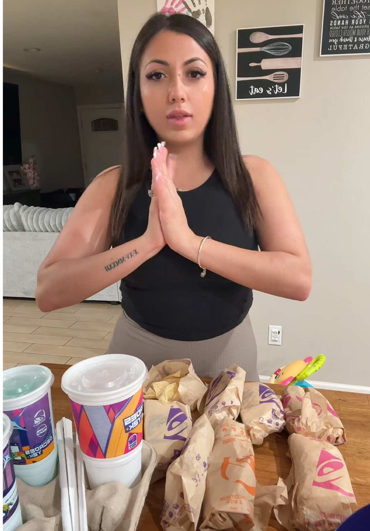 Taco Bell night #fyp ##tacobell#f#foryoupagek#kidsj#jasminenicole1995