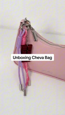 Unboxing Cheva bag by Jims Honey 💖🛍️ #jimshoneyofficial #tasselempangwanita #bag 