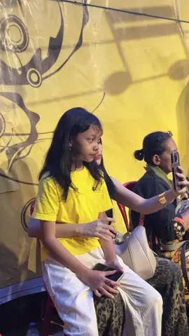 gantian syahdu yang nemenin mamah nya nyanyi 😍 #lalawidy #fyp 