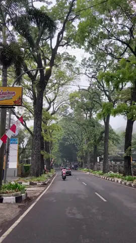 Bandung pagi hari #bandung #suasanabandung #bandungvibes #jalananbandung #jelajahbandung 