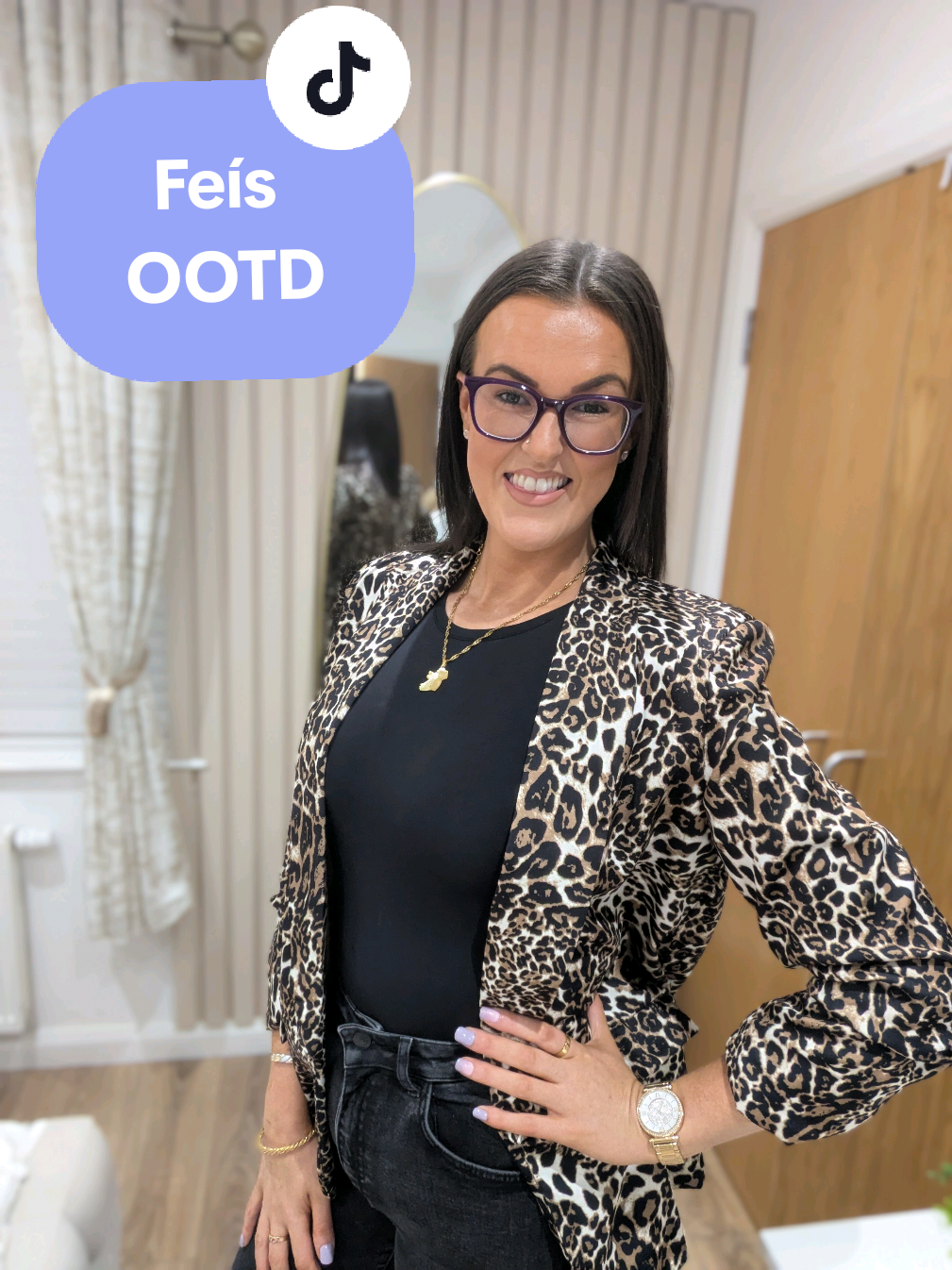 Another Feís OOTD  Wish the Girlies Luck 🤞🏽🧡💙  #OOTD  #irishdance  #myoutfit  #irishdancing  #feis 