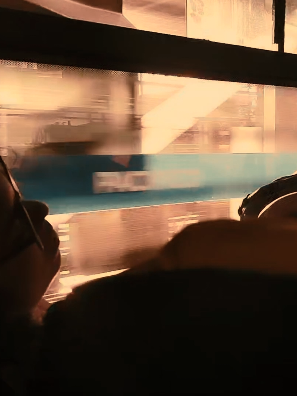 Romantizando viajar en el metro xd @Milojota  #milo #miloj #🇵🇪 #Edit #fyp  -Estoy pensando seriamente en volver a subir videos xd