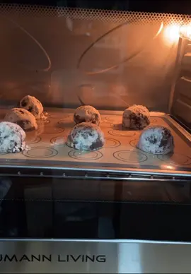 🤣   @Baked_Ish #baking #crinkle #cookies 