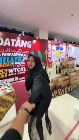 @Booking Kahwin kat WTCKL tauu 3 October ni sampai 5 October je , ada promosi and diskaun untuk 3 hari niii , jangan lepaskan peluang geng 🔥 #bookingkahwinexpo #single#fyp  