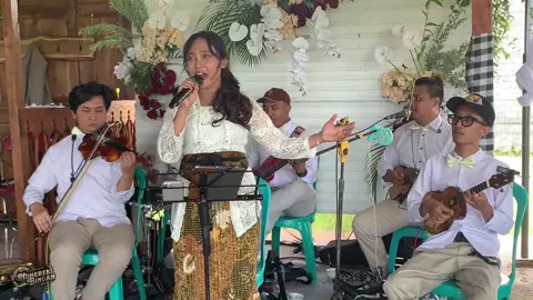 #bandkeroncongjogja #cincinhindia #bandweddingjogja #bandgatheringjogja #weddingjogja @Hindia 