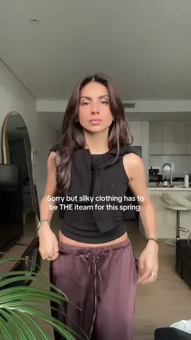 Obsessed is an understatement! #springoutfit #OOTD @Glassons @Meshki 