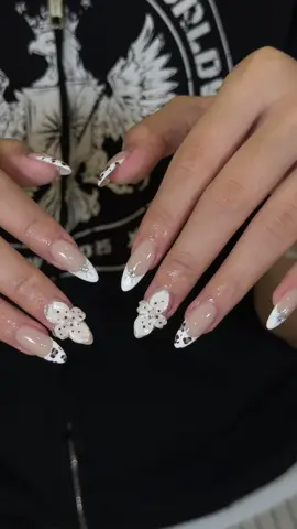 Hôm nay được bộ design gòi 🥴🥴 #xuhuong #nailgiare #nailbinhthanh #CapCut #goidauduongsinh 