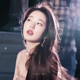 love dive Wonyoung 😻😻 #ive #wonyoung #jangwonyoung #edit #dive @IVE.official 
