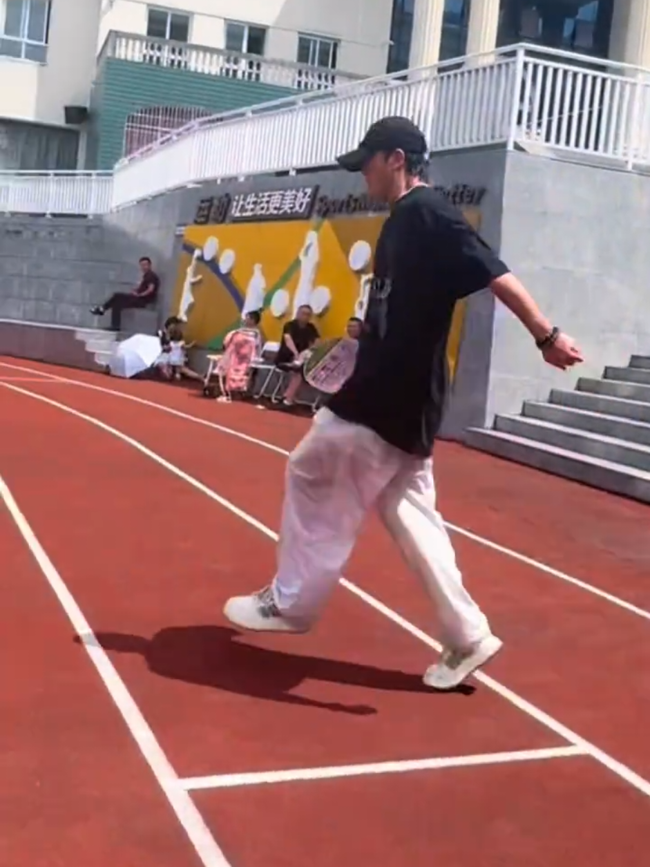 Teach you #airwalk #slickback #tutorial #tiktokshopfalldealsforyou #tiktokshopcreatorpicks 