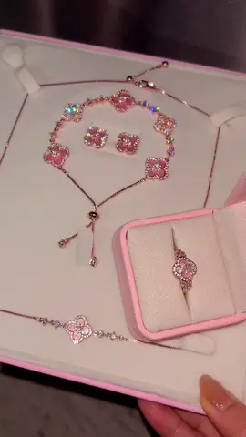 Sakura Cleef Set✨🌸💕#fyp #trendingjewelry #matchingjewelry #vancleef #jewelry 