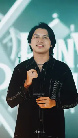 ganteng amat sii bangg🫠 #ronyparulian #fyp #Canva 