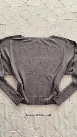 #offshouldertop #comfytop #knittedtop #comfylongsleeve #longsleevetop 