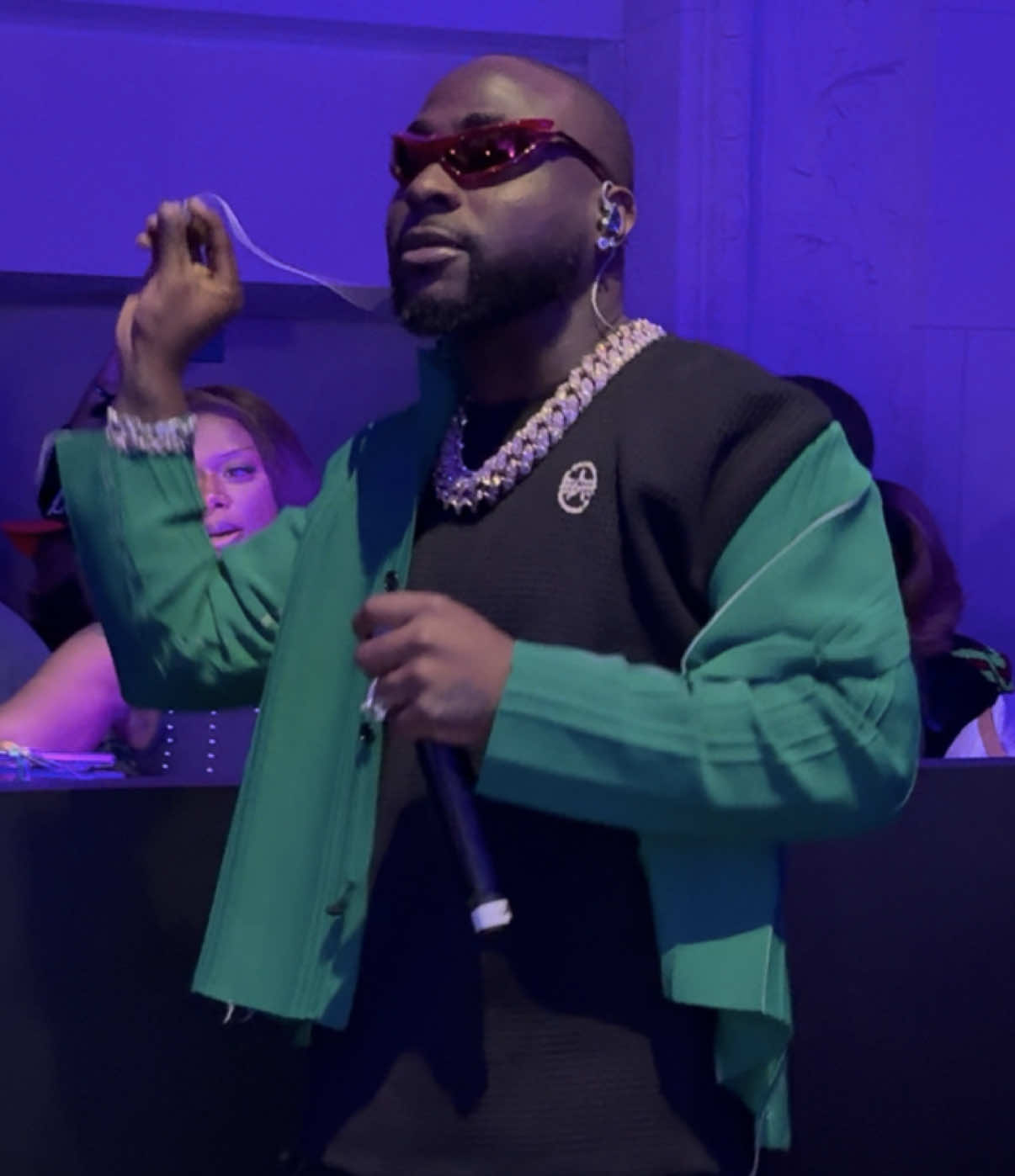 #Davido performs Fall after the Messika High Jewelry 2025 show at Paris #FashionWeek