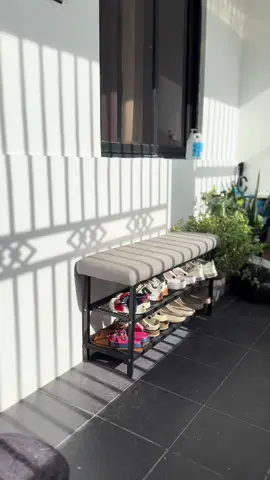 sobrang ganda talaga kahit mabasa ng ulan hindi nangalawang 🫶🏻✨ #shoestorage #shoebench #shoeorganizer #shoerack #shoerackorganizer 