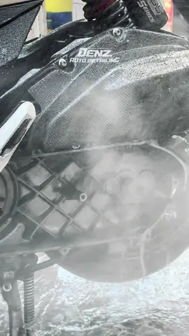 bersihin motor itu udah jadi hal yang wajib mimin lakuin sebelum satnight😆 #denzautodetailing #enginedegreaserdad #pembersihkerak 