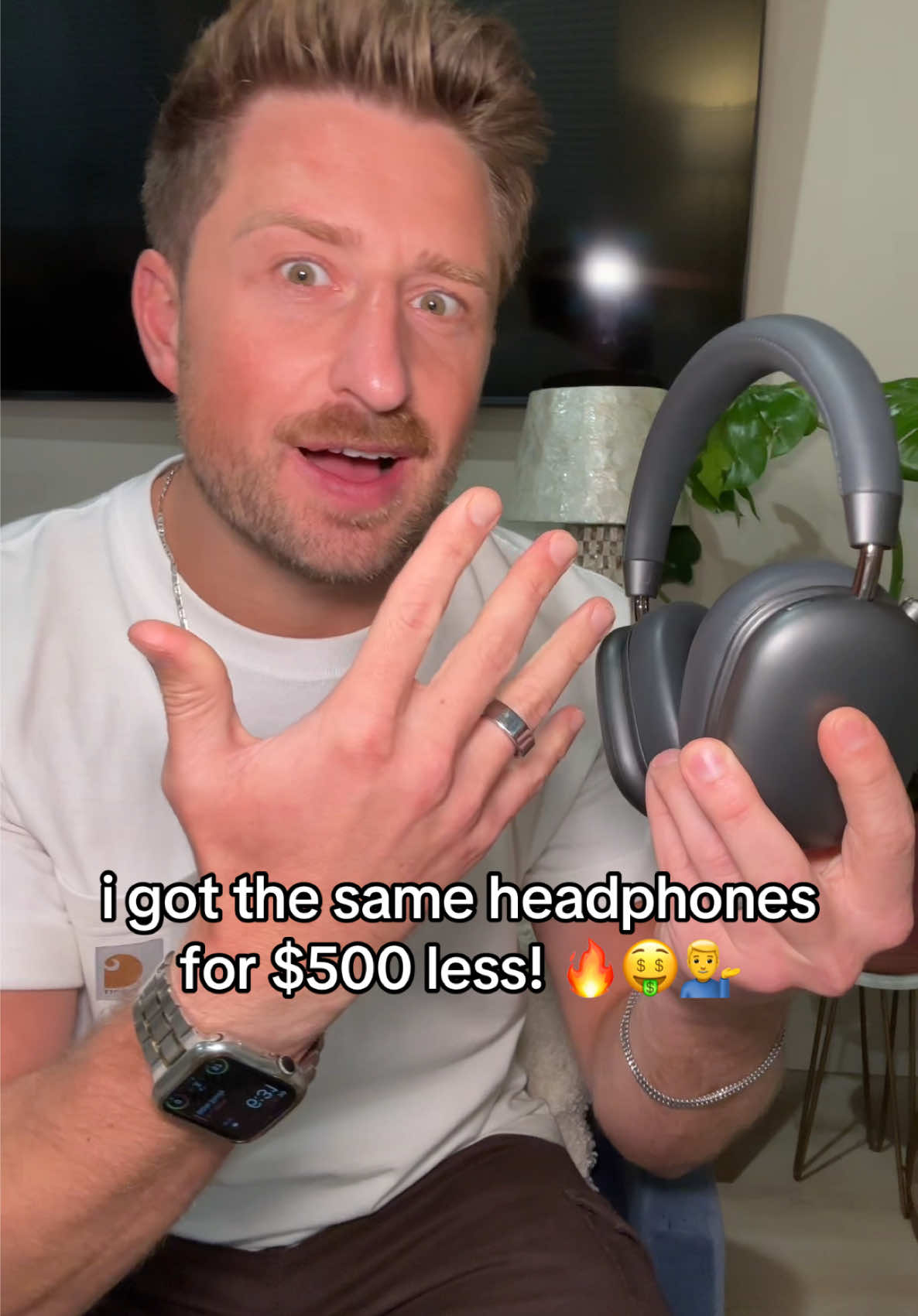 tim cook is cooked after people find out about these… 😅💯🚨🤑🙇‍♂️ #headphones #picun #wirelessheadphones #bluetoothheadphones 