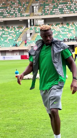 Victor Osimhen's remarkable journey continues: injured against Rwanda, recovered, and scoring crucial goals against Liverpool in the Champions League.  Now, he's back to lead the charge and keep Nigeria's World Cup dreams alive! 🌟  #SuperEagles #VictorOsimhen #WorldCupQualifiers #fyp  #osimhen 