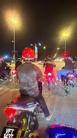 Save the date 19/10 📌 kasik keluar player2 gongneraka Fi/carb kita sidang sekali yg area Melaka atau berdekatan kita meriah kan lagi 🫡 tempat berkumpul nnti akan diberitahu dalam group 🙏🏻 pm sya untuk add ke group #gongnerakafi🔥 #ori50mm⚙️ #fyp 