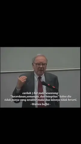 Warren Buffett dikenal sebagai “Oracle of Omaha”, salah satu investor paling sukses di dunia. Ia lahir tahun 1930 di Omaha, Amerika Serikat. Dari kecil sudah suka bisnis—bahkan pernah jualan permen dan koran. Ia terkenal karena gaya investasinya yang sederhana tapi konsisten: beli perusahaan bagus dengan harga wajar, lalu sabar memegangnya dalam jangka panjang. Lewat perusahaan investasinya, Berkshire Hathaway, ia jadi miliarder dan termasuk orang terkaya dunia. Meski super kaya, Buffett hidup sederhana: masih tinggal di rumah lamanya, suka makan makanan cepat saji, dan selalu menekankan nilai integritas serta kesabaran. kekayaan Buffett bukan dari keberuntungan, tapi dari disiplin, kesederhanaan, dan berpikir jangka panjang #mindset #mindsetsukses #motivation #warrenbuffett #quetes 