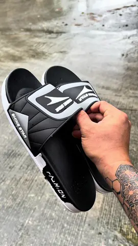 Anti slip slippers for men #slippers #menslippers #antislipslippers 