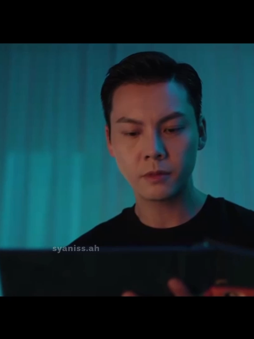 Mereka yang memiliki masa kecil bahagia hidup dari kenangan itu seumur hidup merek, dan mereka yang memiliki masa kecil menyedihkan menjalani seluruh hidup mereka untuk menyembuhkan luka itu.  #LoveAmbition #ZhaoLusi #WilliamChan #wetvindonesia #drachin #foruyou #fyp