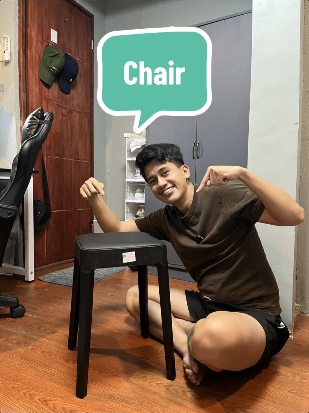 Space saver na chair para sa apartment, condo or small room? #chair 