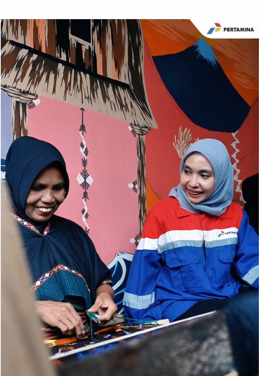 Dari Suara Kayu dan Benang, Lahir Karya yang Menyejahterakan Desa Sukarara, yang dikenal sebagai sentra tenun songket khas Lombok, kini mendapatkan dukungan untuk kembali bangkit melalui pembinaan kelompok tenun wanita “Mina Tenun”.  Melalui PT Pertamina Patra Niaga AFT BIL, Pertamina mendorong Mina Tenun yang kini tumbuh menjadi penggerak pelestarian budaya sekaligus pilar ekonomi keluarga sebagai bagian upaya mengangkat dan mempromosikan produk kearifan lokal  di antaranya melalui ajang balap kelas dunia Pertamina Grand Prix of Indonesia 2025. Program ini tidak hanya menekankan pelestarian budaya lokal, tetapi juga mengintegrasikan konsep pengelolaan sampah dan lingkungan bersih sebagai bagian dari pengembangan desa wisata yang edukatif dan berkelanjutan. #EnergizingYou