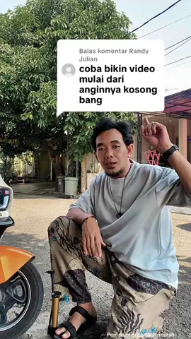 Membalas @Randy Julian nih bang mulai daro 0 😅 Pompa mini portable murah yp berguna bisa masuk jok motor #pompa #pompaportable #pompamini #pompamurah 