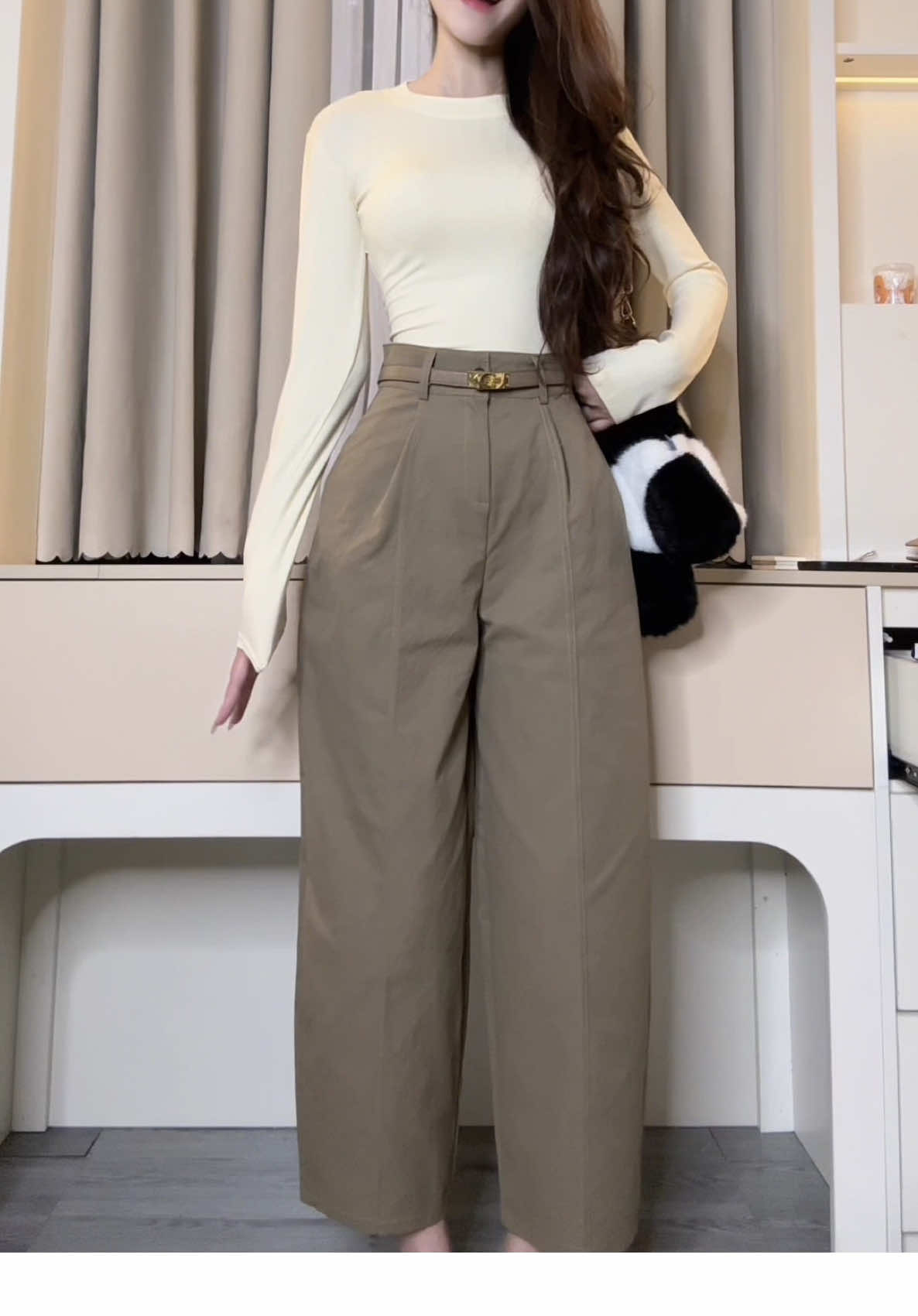 #thoitrangnu #quanao #quanongrong #quankaki #quanjean 