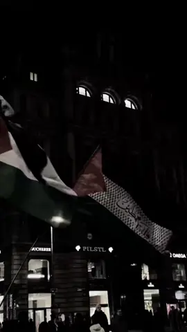 جلسنا على الرصيف ومارضينا الخيانة #مشاهير_تيك_توك 