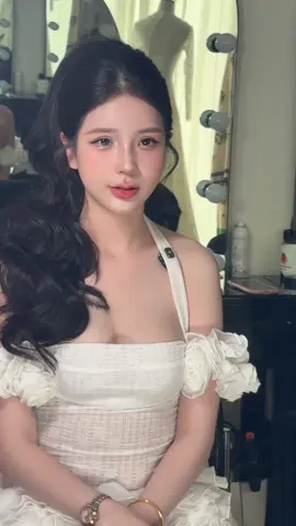 #haphammakeupacademy #Tomstudio #hungyen89 #khoahocmakuepchuyennghiep #makeupdephungyen 