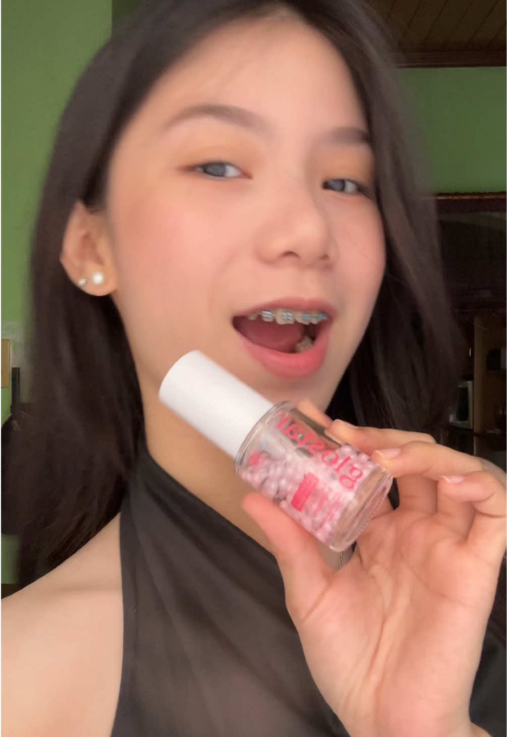 Jumpscare para sainyo GAHAHAHAHAHA #glostarRoseUnderarmSerum #bodycare #UnderarmCare #Serum #RosaLumina @GMEELAN_PH 