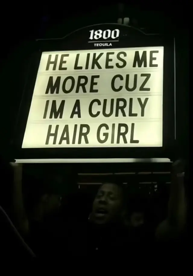 👩🏻‍🦱🇩🇴
