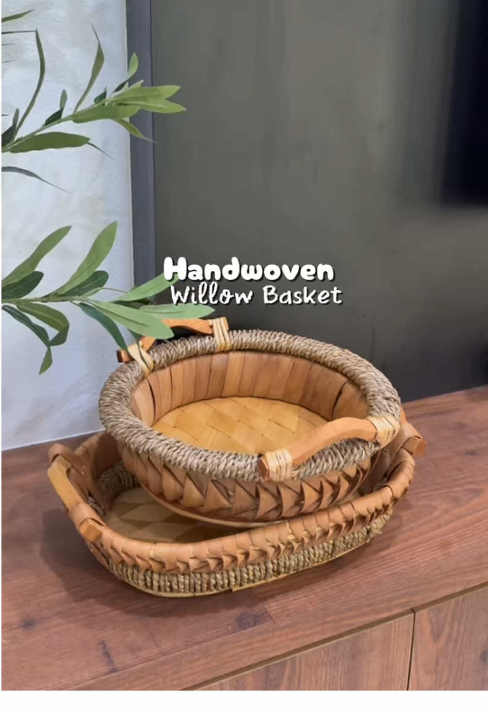 Apa2 yang berkaitan rotan mcm ni mmg kita akan grab ye, lagi2 jenis multipurpose mcm ni. Nak  letak buah, telur, makanan pun boleh. Nak jadikan deco letak ruang tamu pun lawooo 🥹 #handwoven #willowbasket #bakulrotan #rattanbasket #handwovenbasket 