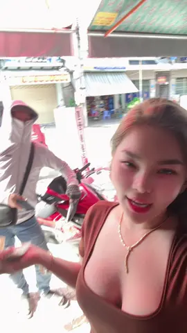 người đàn duy nhất đến với tui chỉ vì tiền