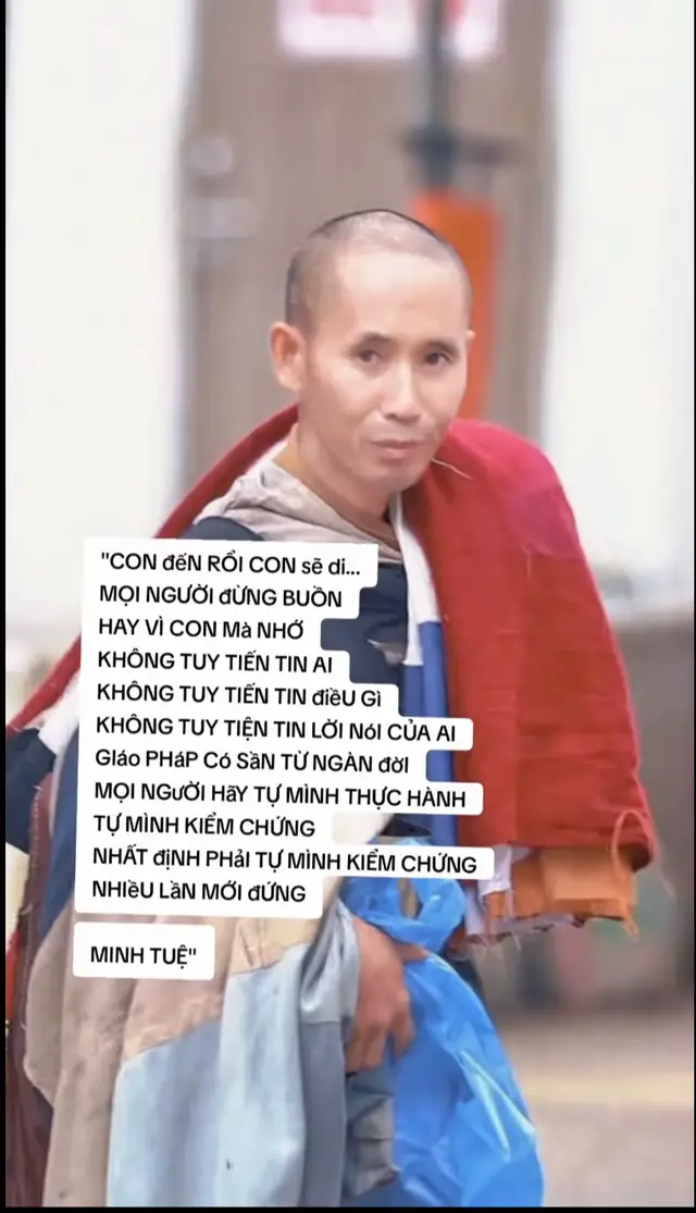 Chỉ ai có tâm Phật mới hiểu và thương Thầy. Thầy xuất hiện như vầng mây sáng rỡ chiếu sáng giúp con tỉnh thức và quay về tu tập. Con ngàn lần xin đội ơn Đức Ngài Minh Tuệ. Con xin đảnh lễ Thầy🙏🙏🙏.Nam Mô Bổn Sư Minh Tuệ🙏🙏🙏#thayminhtue #thayminhtuemoinhat #suminhtuemoinhat #suminhtue #phatphapnhiemmau 