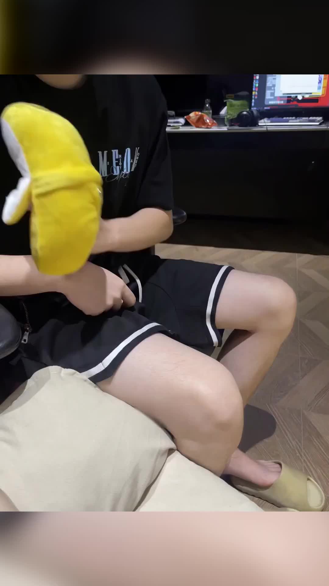 Terbaiknya! Cuma pegang anak patung ini, boleh main piano atas badan orang?! 