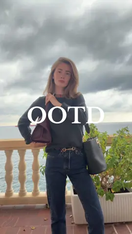 Love the fall🫶 #falloutfit #OOTD #ferragamo 