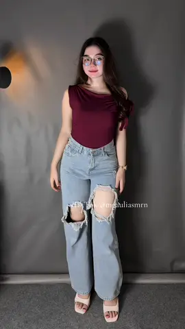 Rekomendasi atasan top #atasanwanita #kaoscrop #croptop #outfit #fyp 