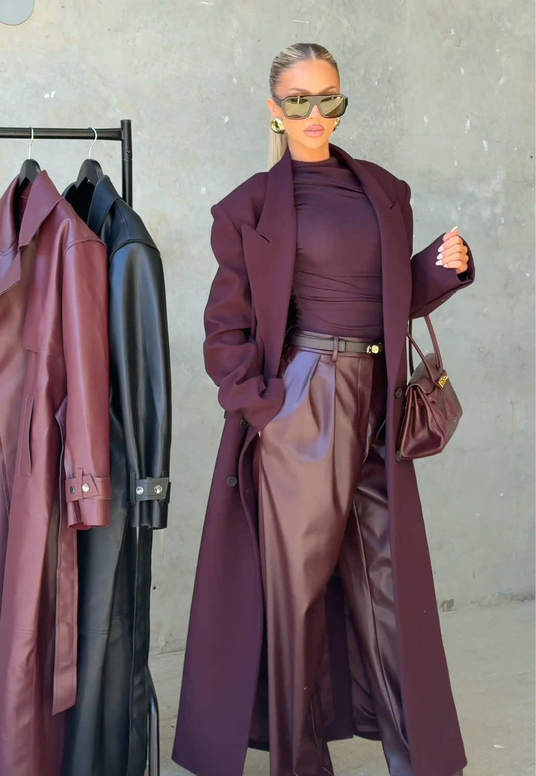 Bury me in cherry 🍒 #babyboofashion #fall #fallaesthetic #coat #burgundy 